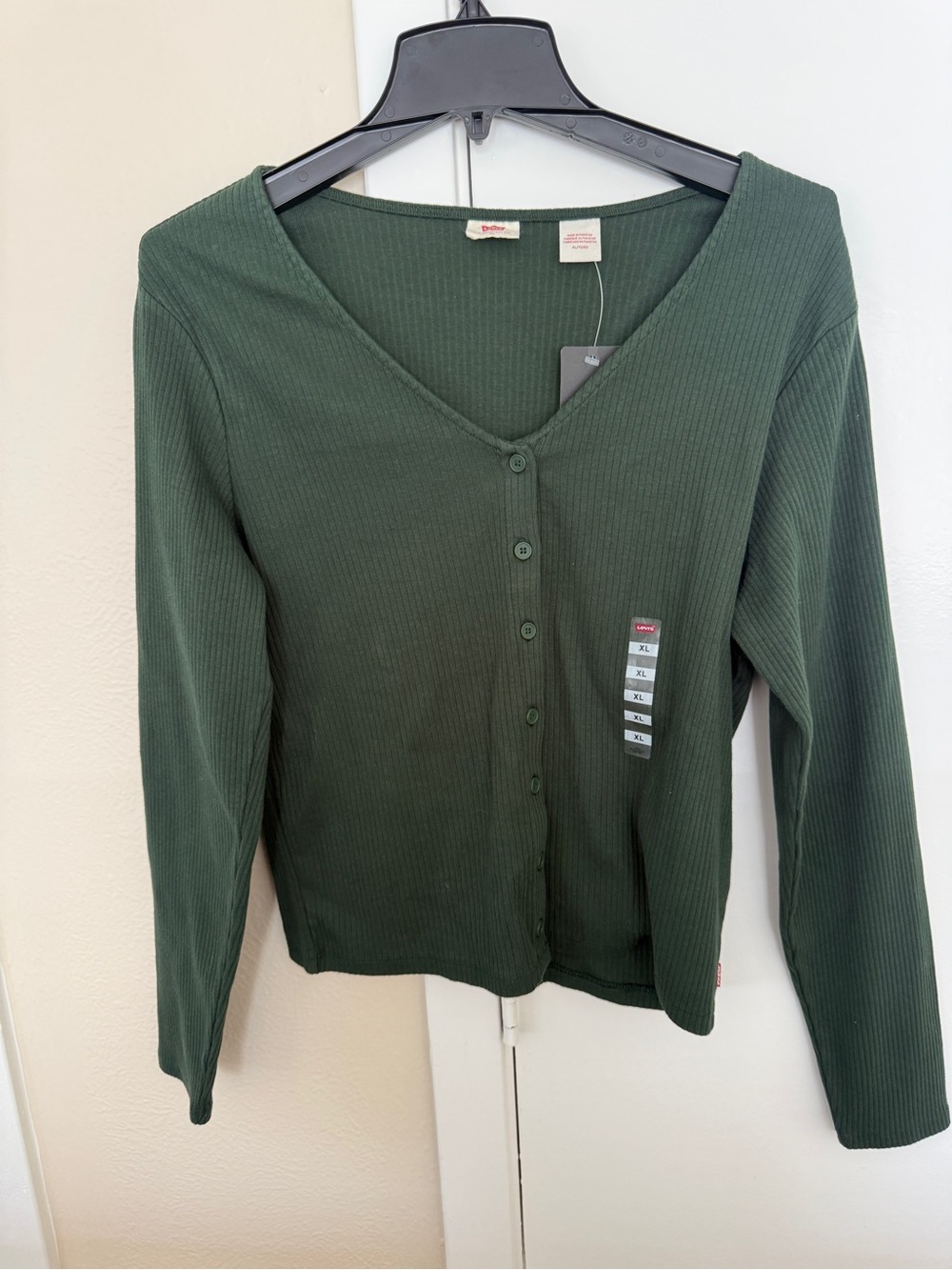 Levi’s Long Sleeve Henley T Shirt